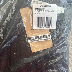 Halogen Black Pleated Skirt